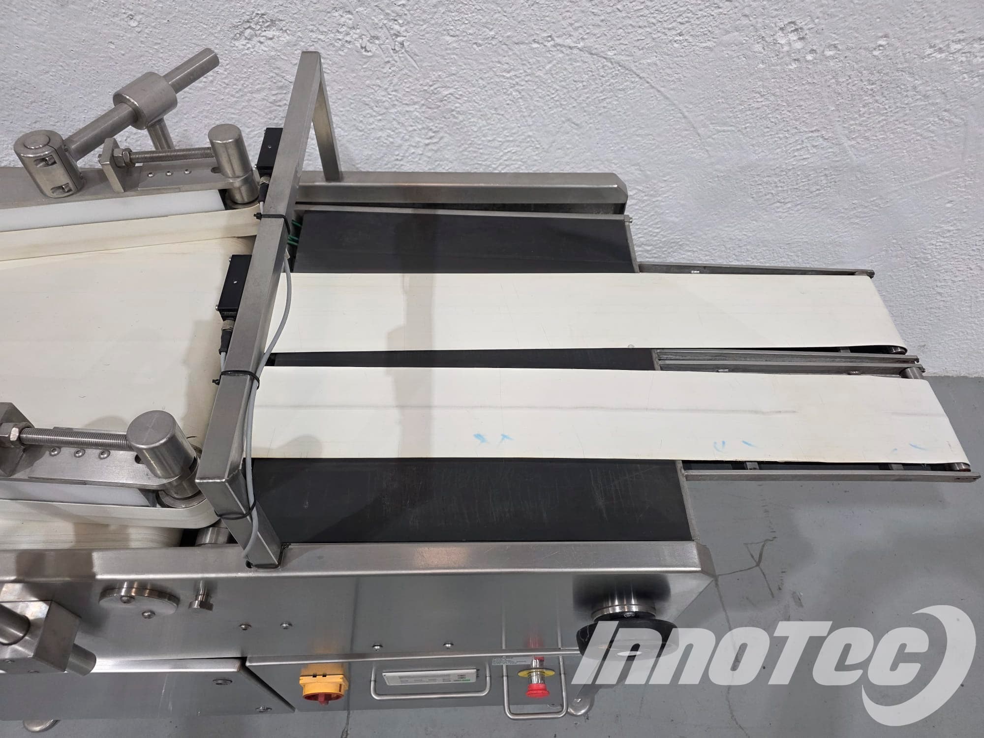 Alineador de bandejas Converyor miniatura 7