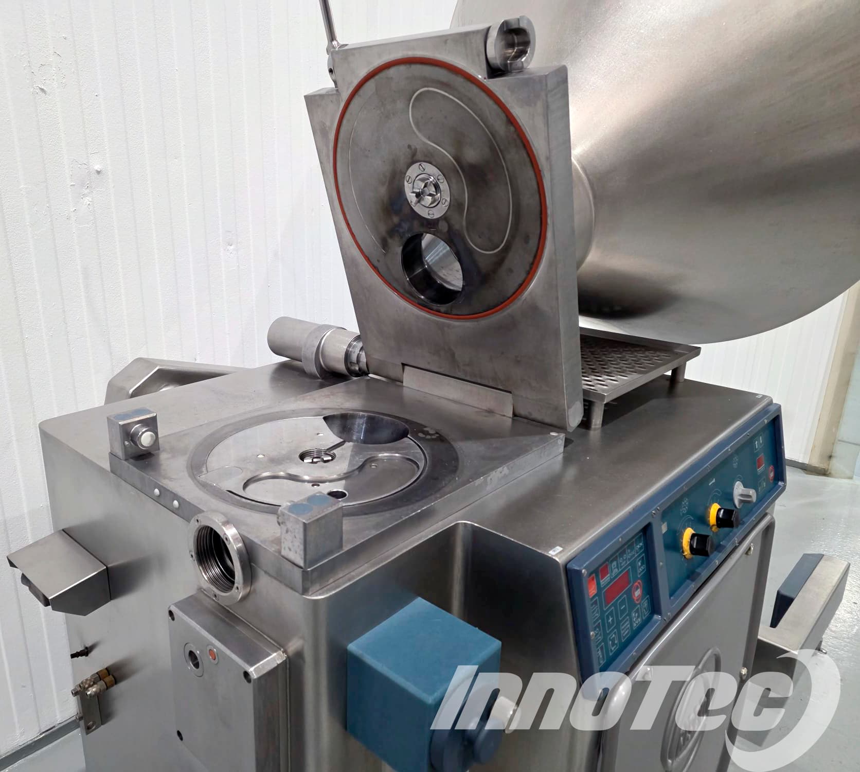 Embutidora continua RISCO mod. RS5001 con elevador miniatura 7