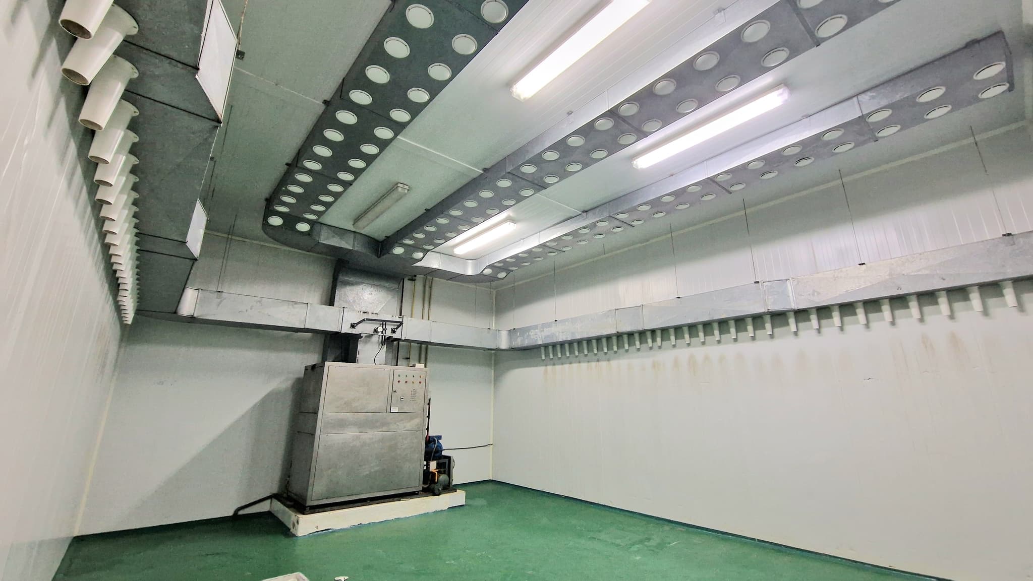 SECADERO DE EMBUTIDOS Y JAMONES TEFRIGO miniatura 3