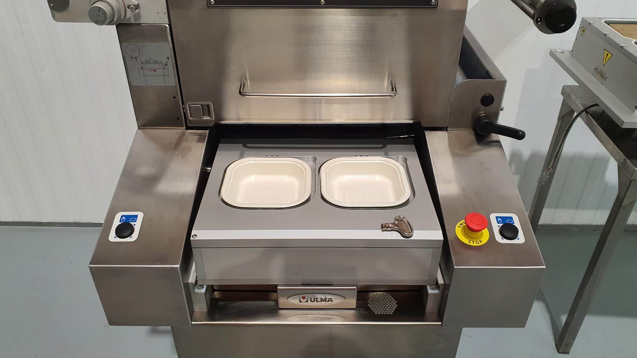 TERMOSELLADORA SEMI-AUTOMÁTICA ULMA SMART 300 miniatura 6