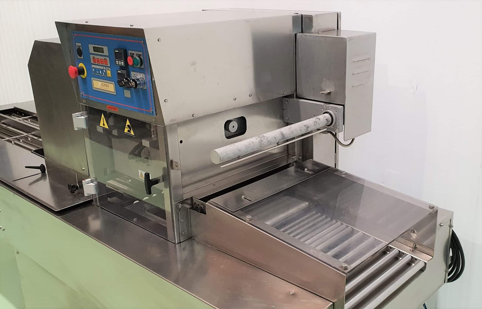 TERMOSELLADORA AUTOMÁTICA ILPRA  mod. FP TANK V/G II miniatura 5