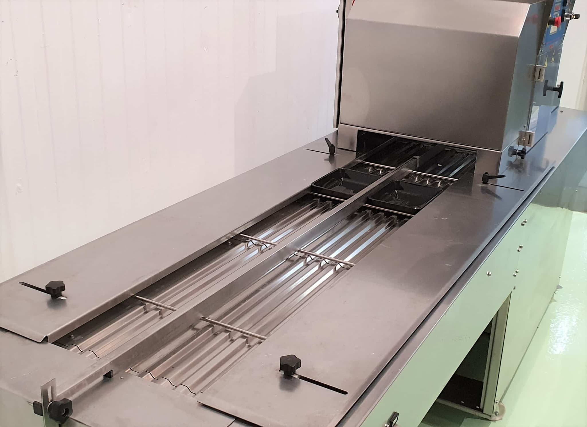 TERMOSELLADORA AUTOMÁTICA ILPRA  mod. FP TANK V/G II miniatura 9