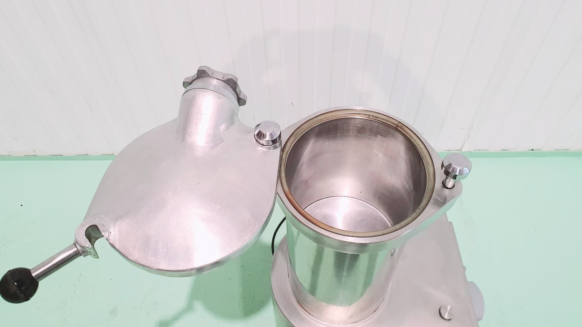 EMBUTIDORA DE PISTÓN CATO 12 LITROS miniatura 8