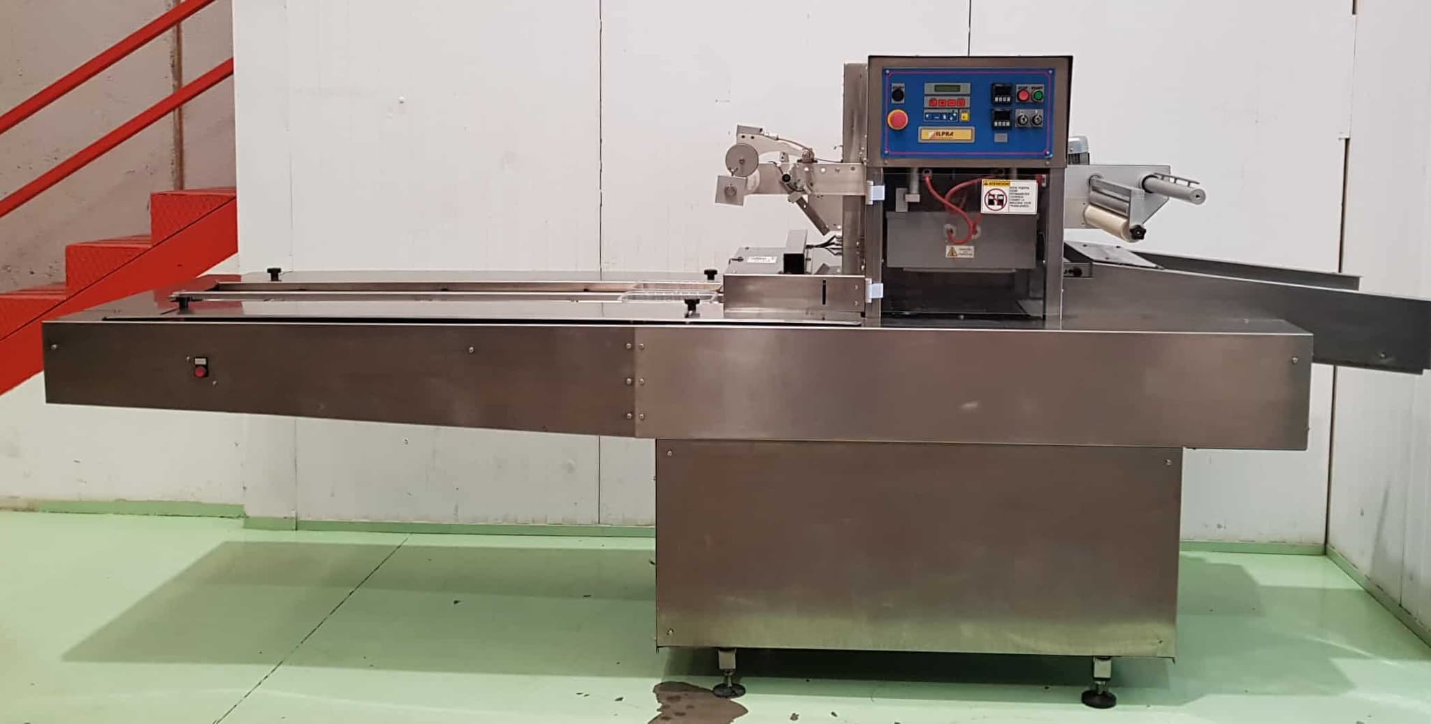 TERMOSELLADORA AUTOMÁTICA ILPRA  mod. FP TANK V/G