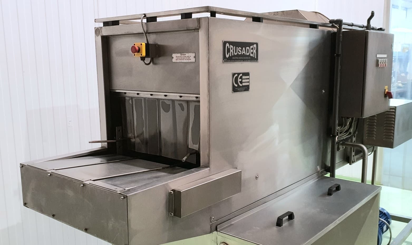 LAVADORA DE  CAJAS CRUSADER MODELO 600 miniatura 4