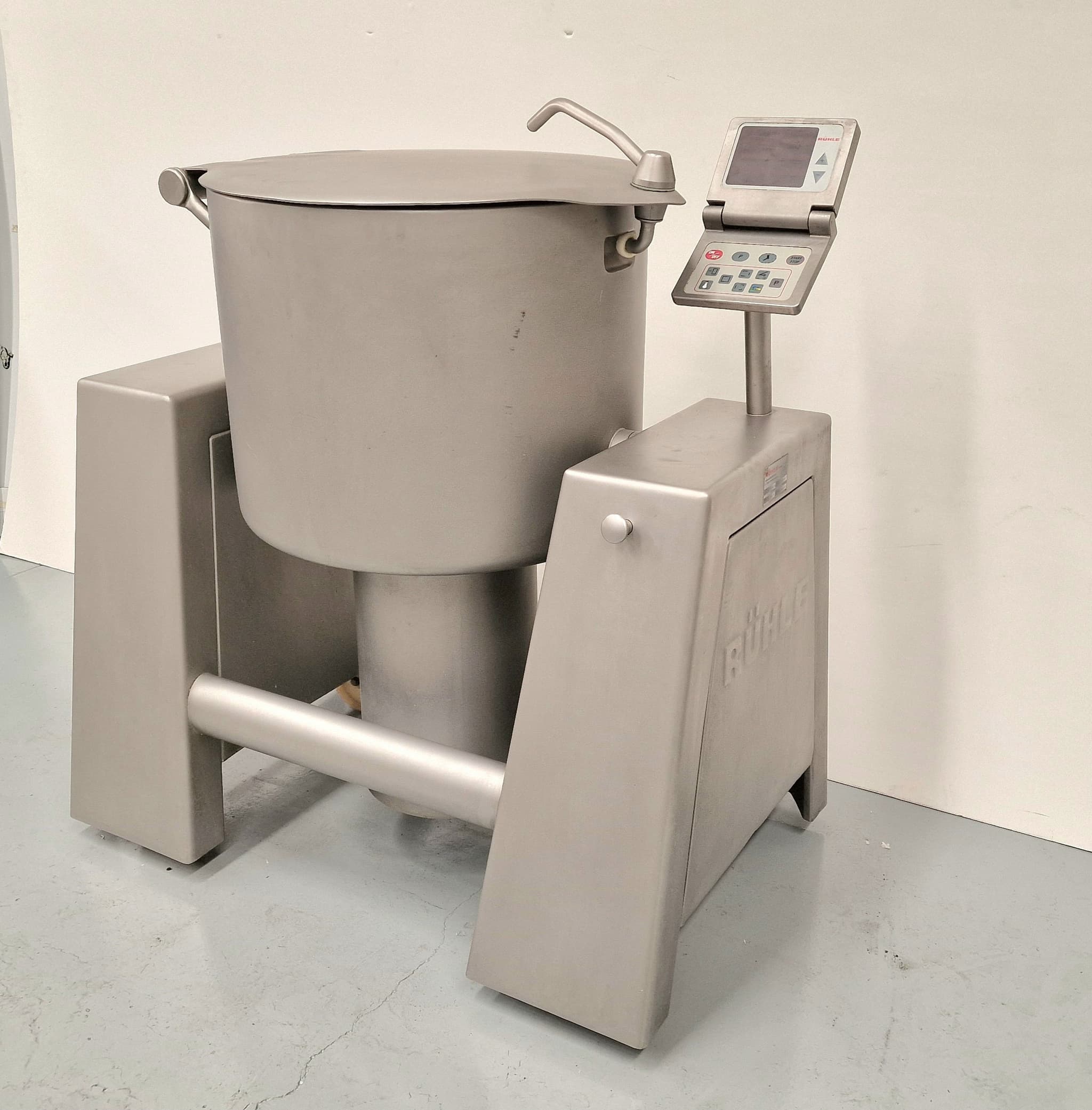 AMASADORA REFRIGERADA CON VACÍO RUHLE MKR130 miniatura 2