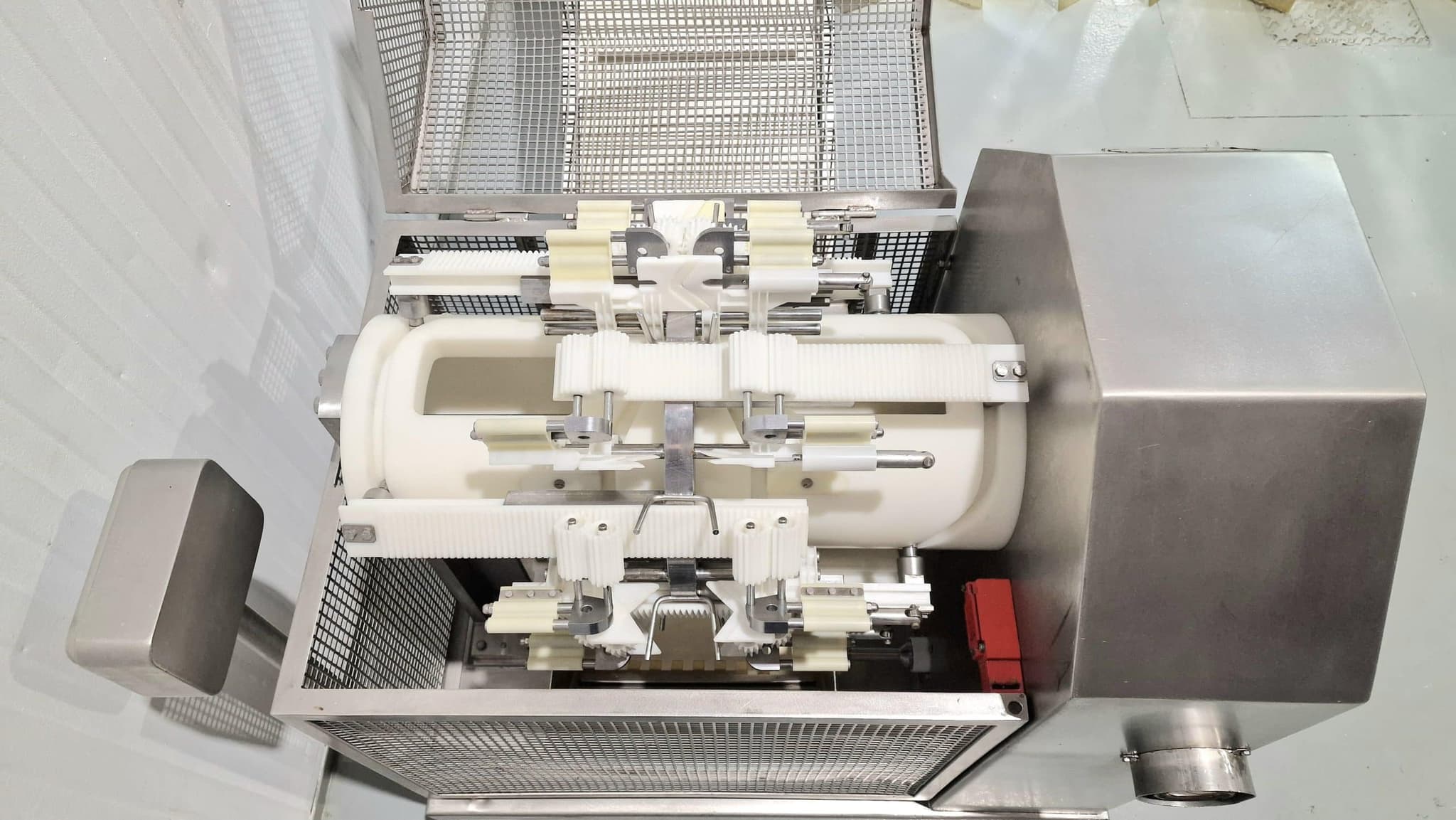 MÁQUINA PARA CORTAR SALCHICHAS RISCO RI miniatura 9