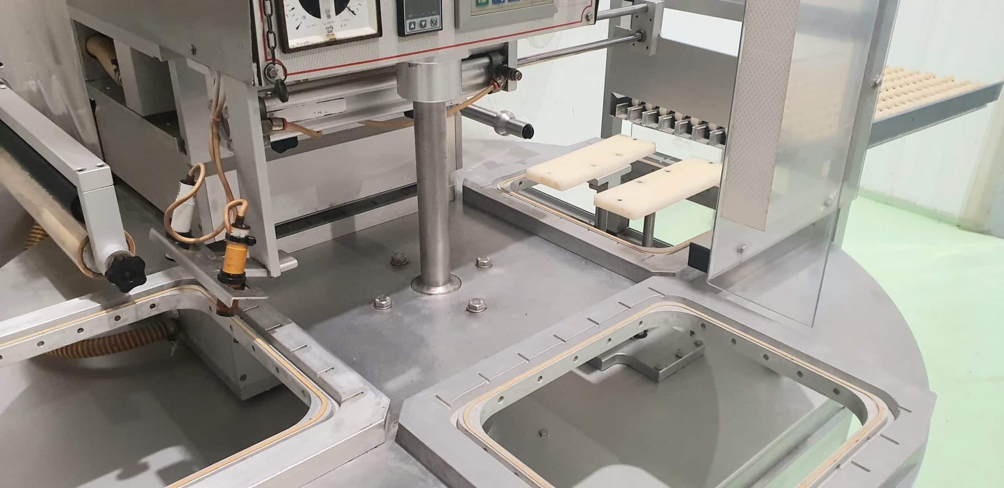 TERMOSELLADORA AUTOMÁTICA ILPRA  mod. FP 800 V/G miniatura 5