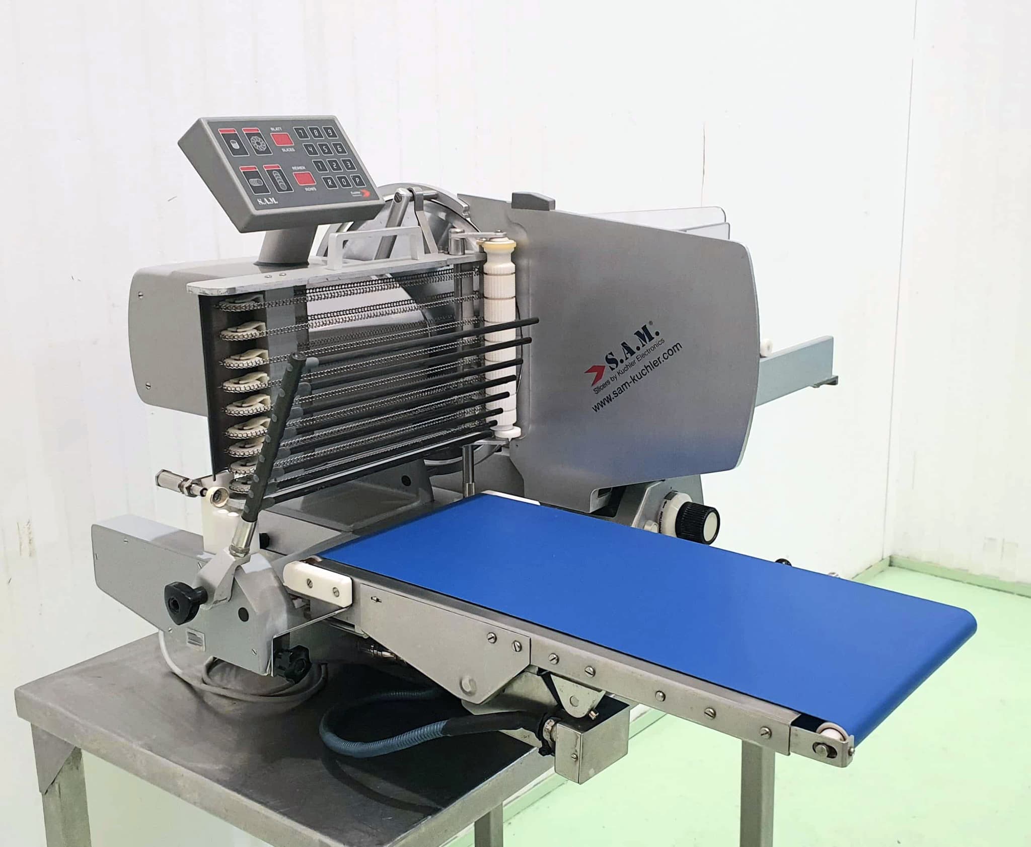 LONCHEADORA AUTOMÁTICA SAM 371,8i/I-FB