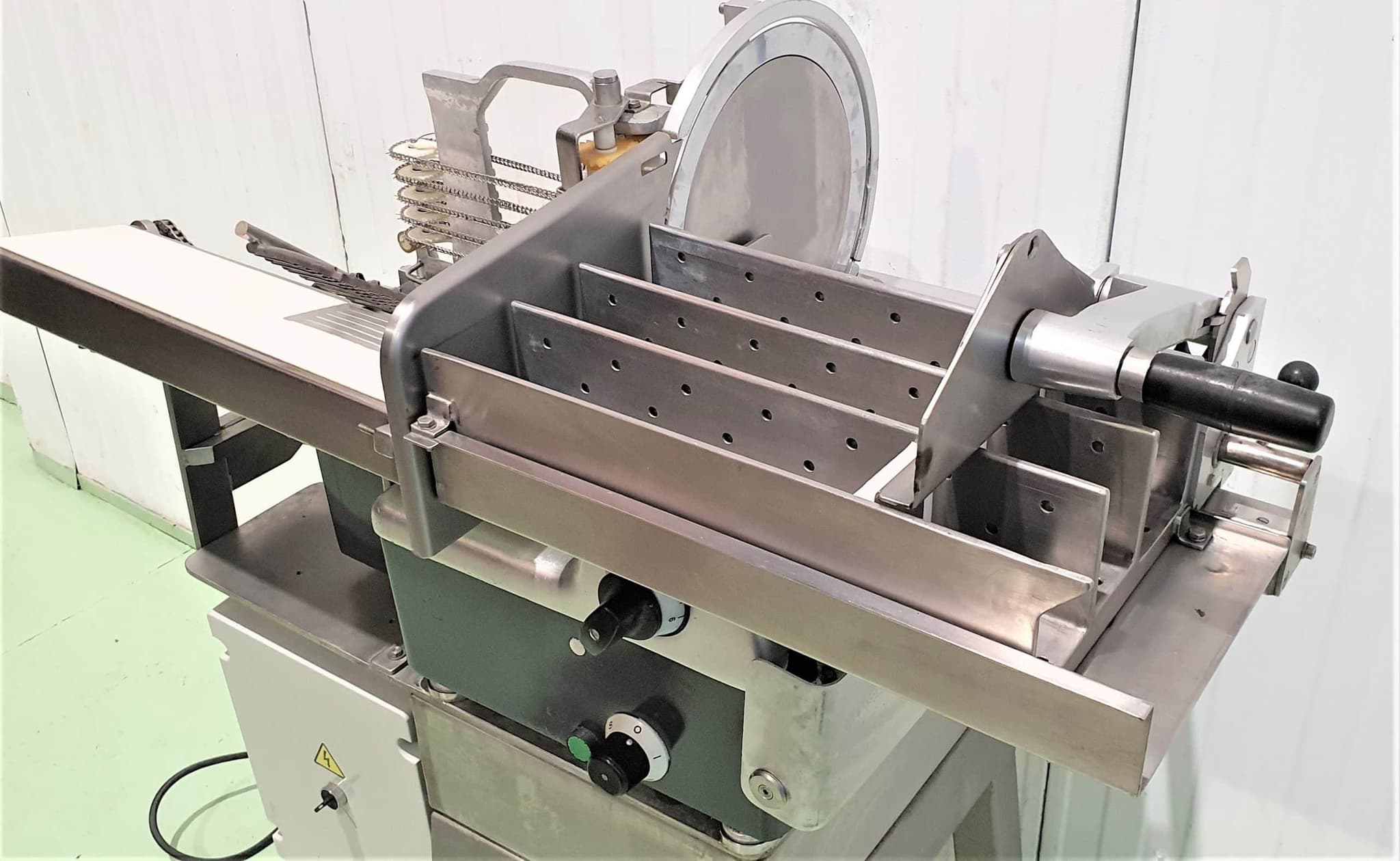 LONCHEADORA AUTOMÁTICA BIZERBA A330FB TRIPLE PRODUCTO miniatura 4