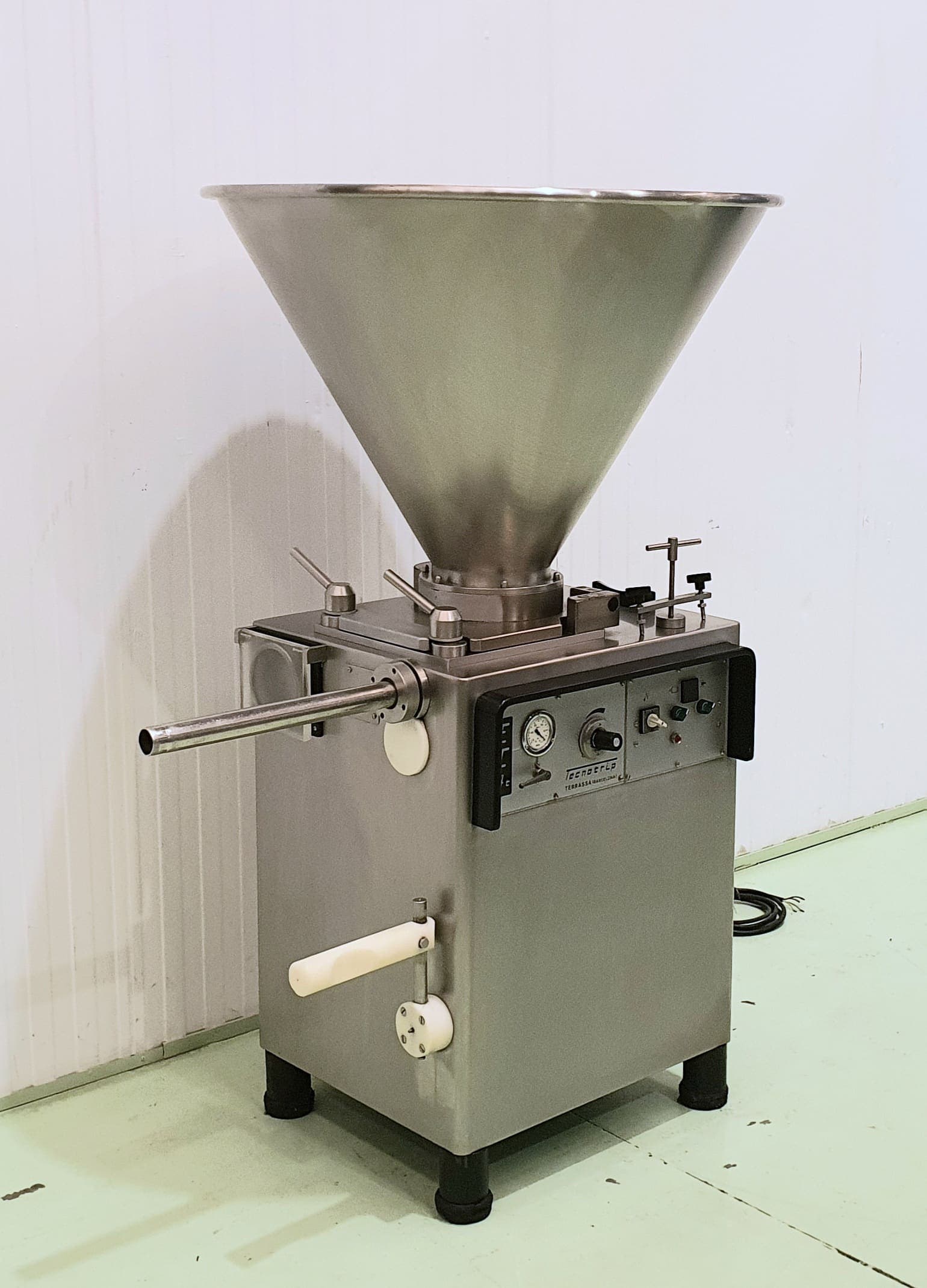 EMBUTIDORA CONTINUA AL VACIO TECNOTRIP mod EC- 4 miniatura 7