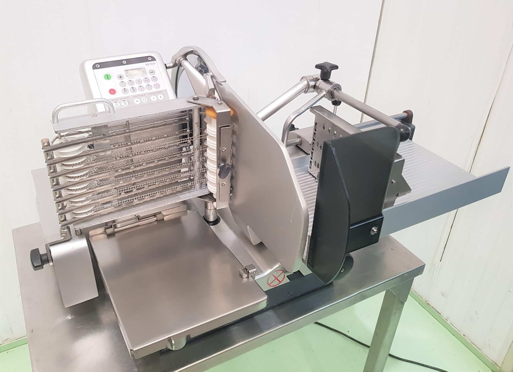 LONCHEADORA AUTOMÁTICA BIZERBA  VS12D