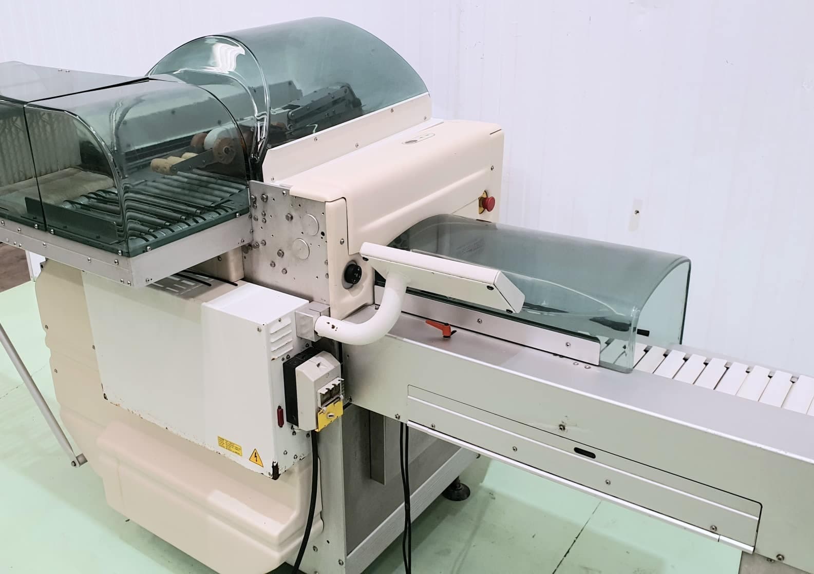 ENVASADORA RETRACTILADORA FILM EXT WALDYSSA  W36 miniatura 5