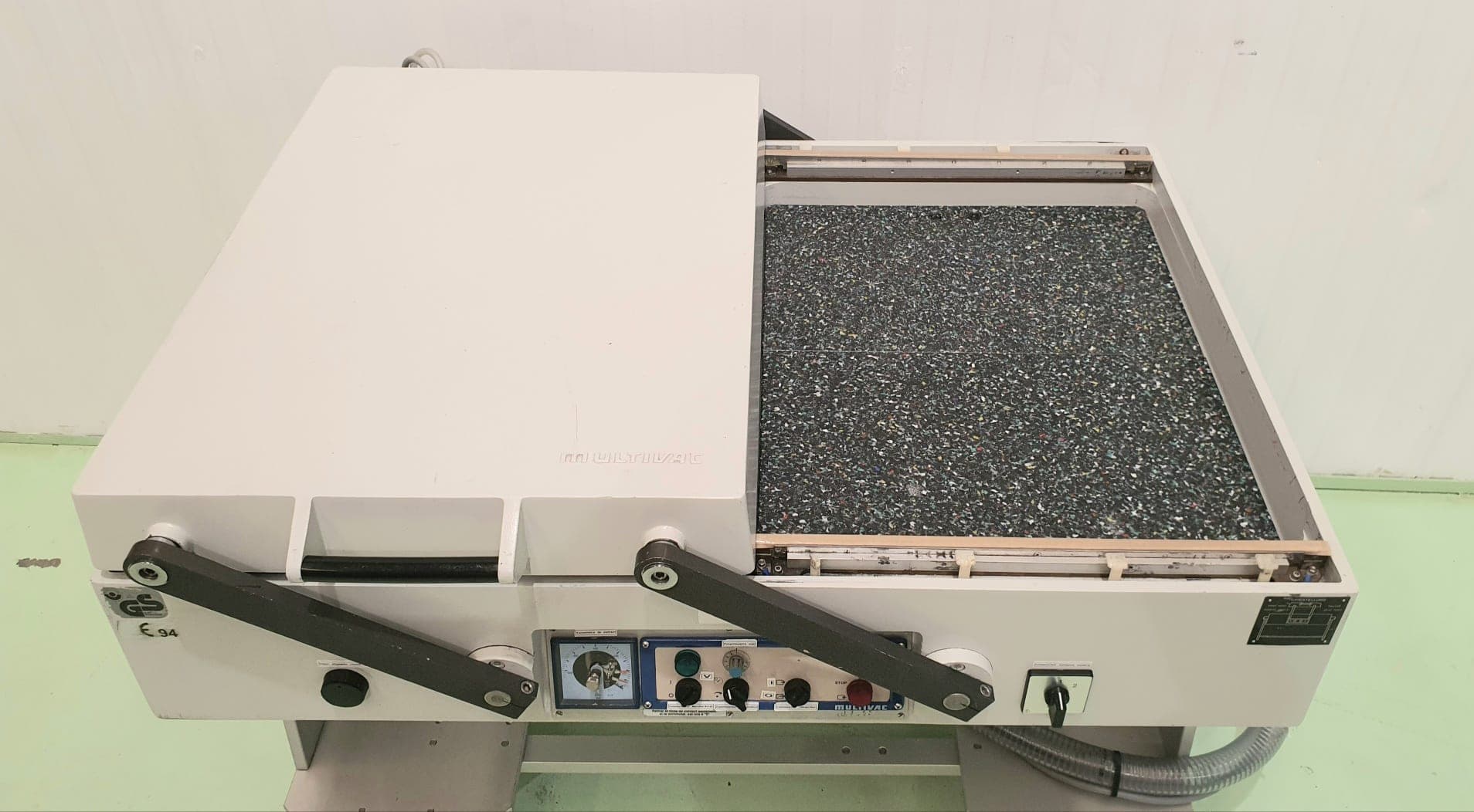 ENVASADORA AL VACÍO DOBLE MULTIVAC AG800 miniatura 5