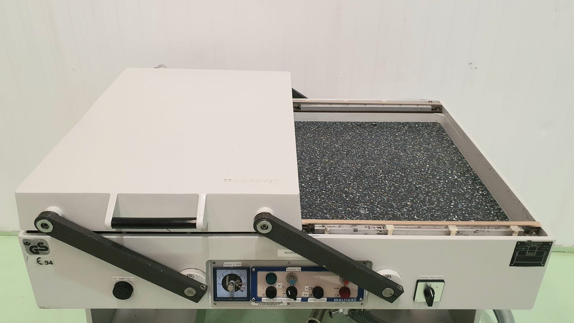 ENVASADORA AL VACÍO DOBLE MULTIVAC AG800 miniatura 6