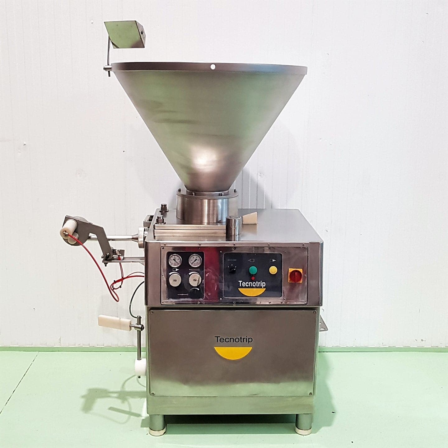 EMBUTIDORA CONTINUA TECNOTRIP EC-6N tolva 270lts