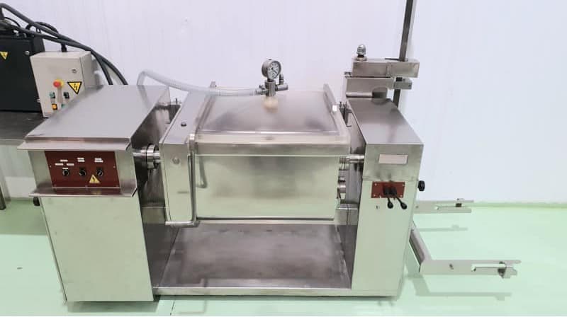 AMASADORA FATOSA 250L con Elevador y vacío