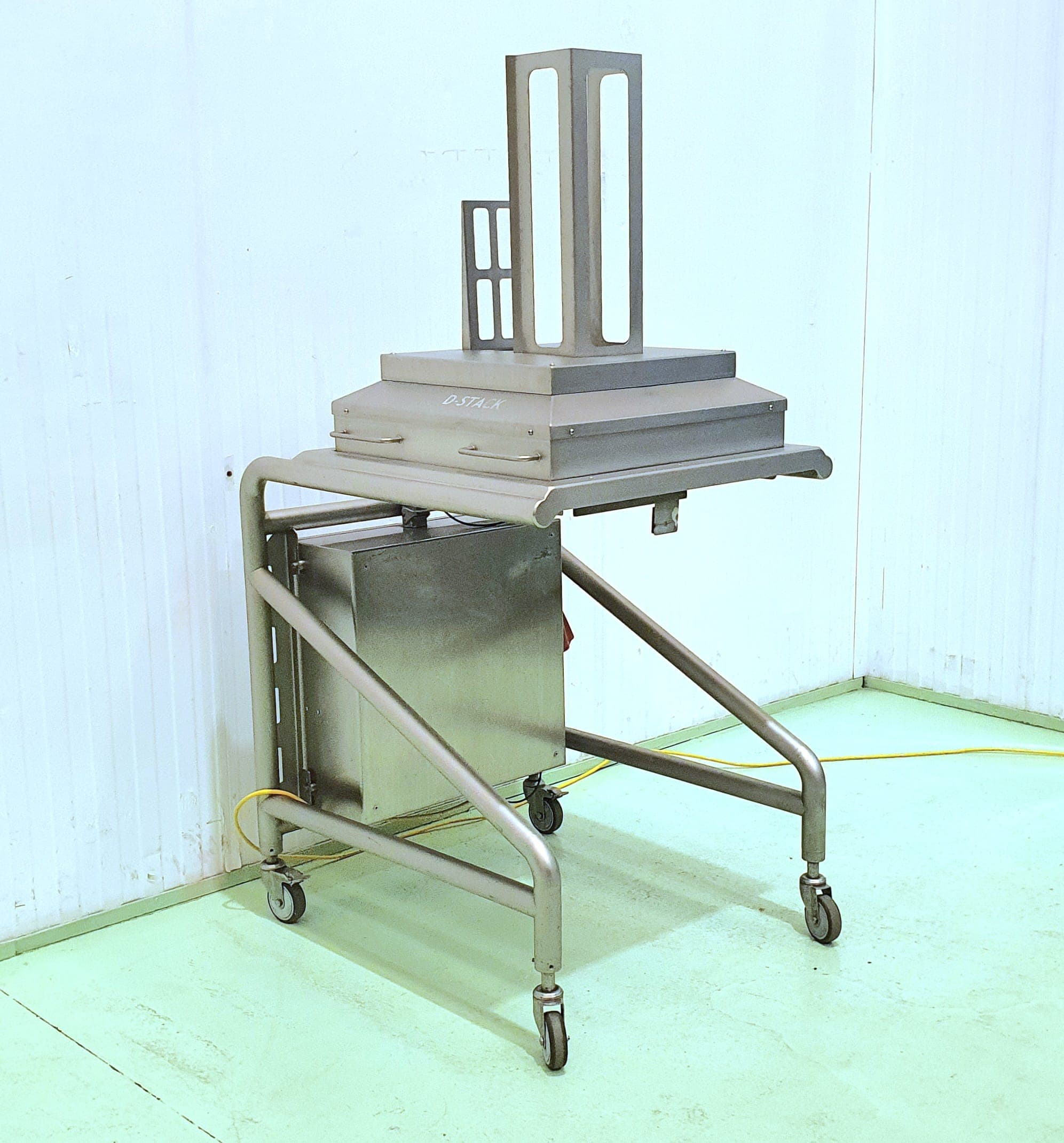 DISPENSADOR DE BANDEJAS D-STACK miniatura 4