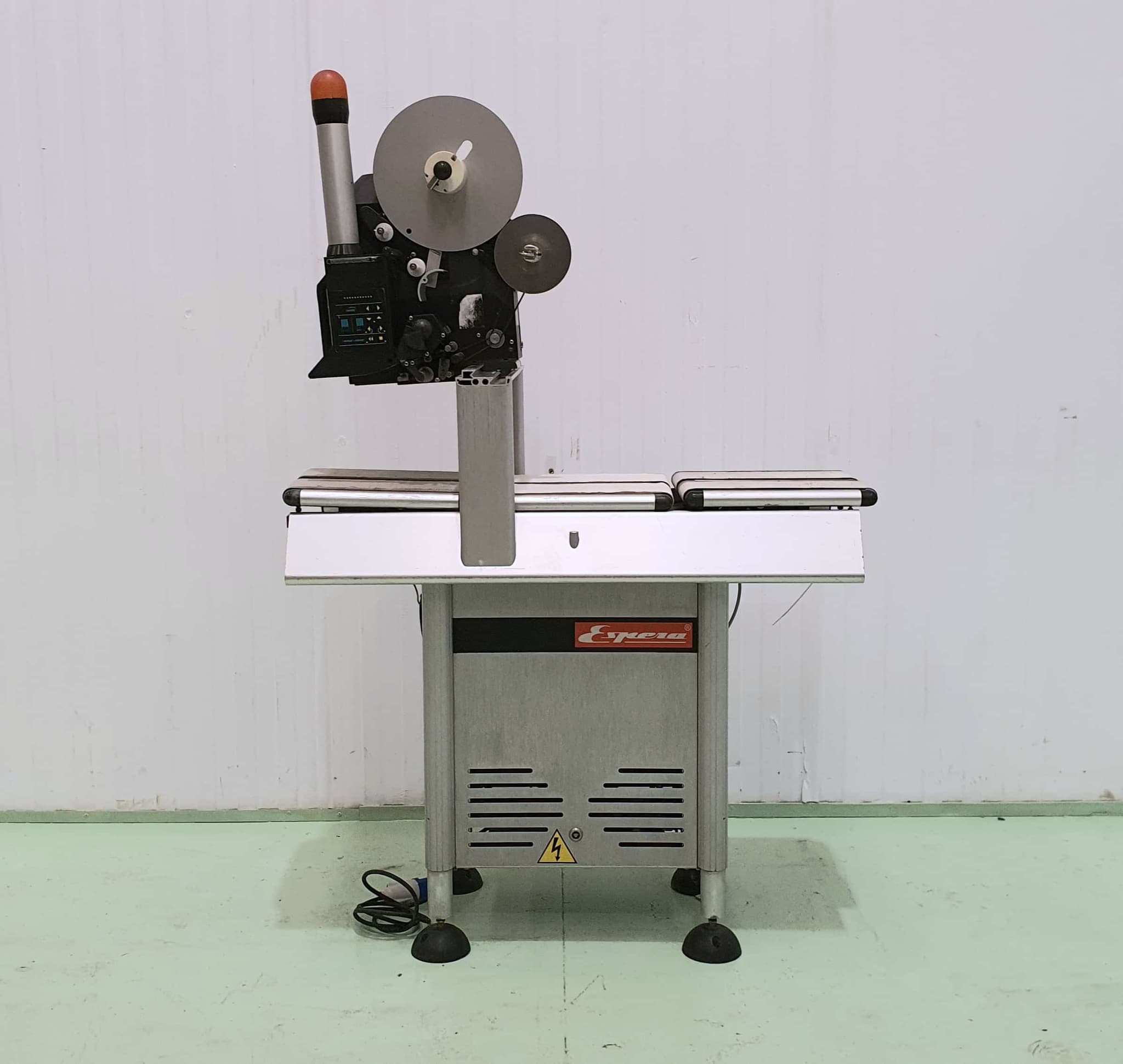 ETIQUETADORA PESADORA AUTOMÁTICA ESPERA ESC 603