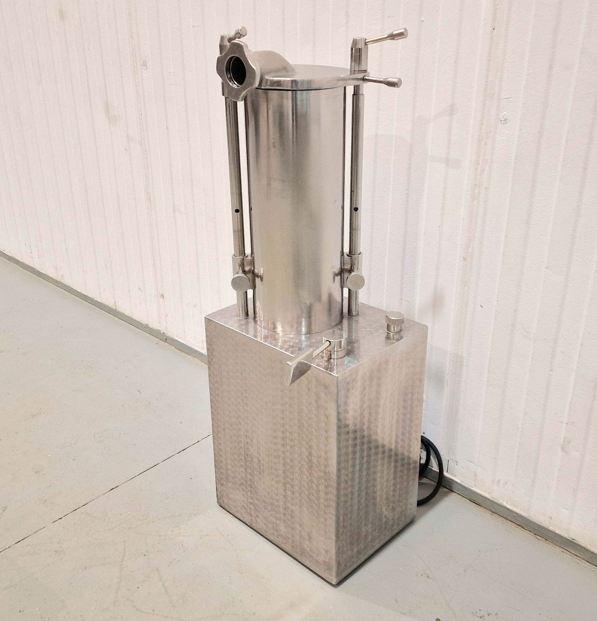 EMBUTIDORA PISTÓN IBERCARN 12L miniatura 2