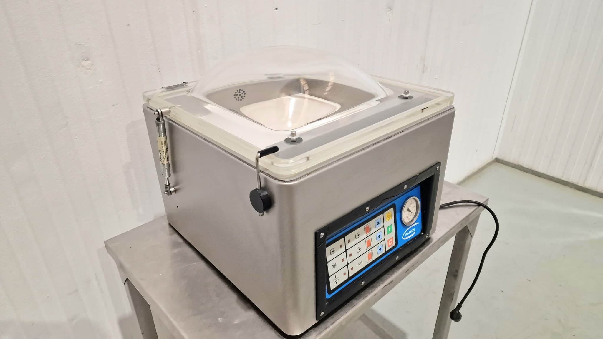 ENVASADORA AL VACÍO DE CAMPANA TALLERES RAMON miniatura 5