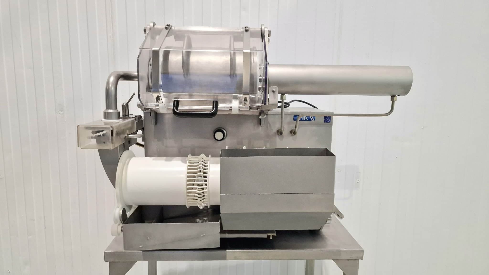 FORMADORA Y EMPANADORA DE CROQUETAS IMA miniatura 2