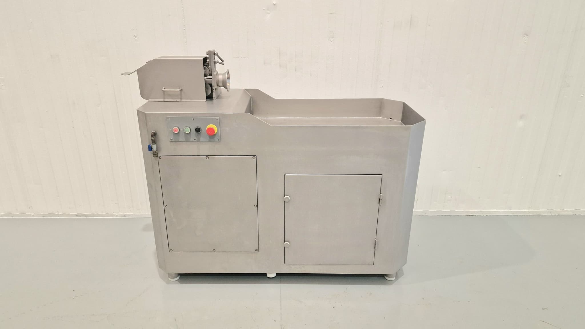 PELADORA DE SALCHICHAS COCIDAS CATO PTF