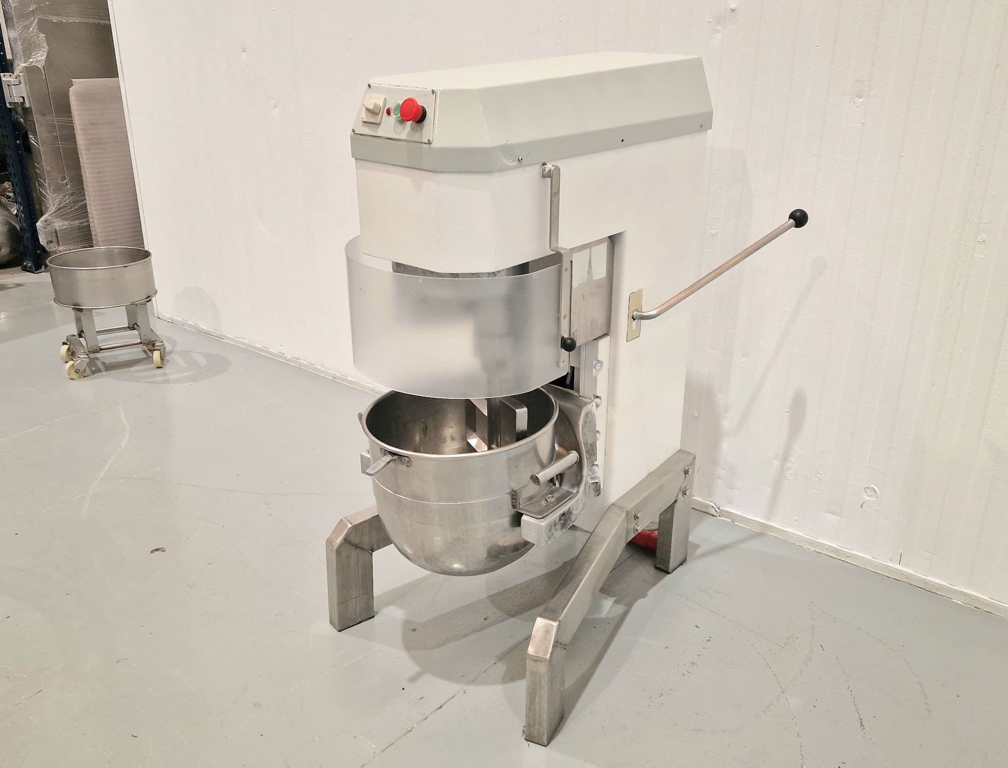 AMASADORA PLANETARIA DE PASTELERIA 30 LITROS miniatura 2