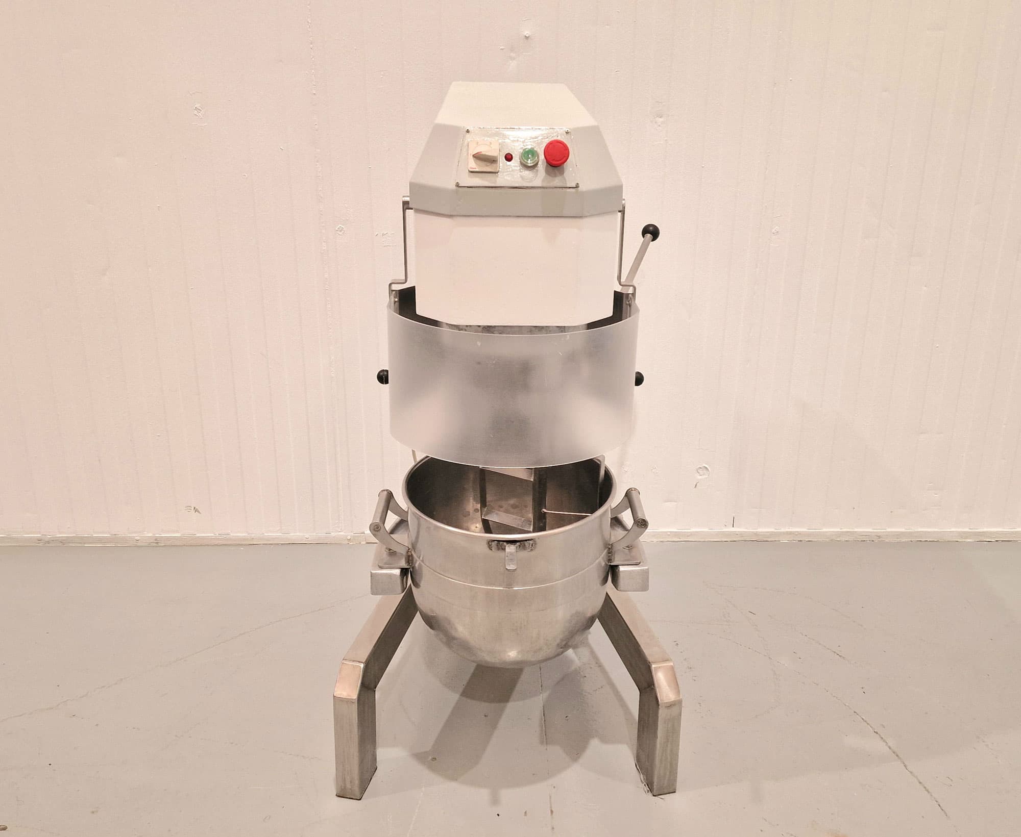 AMASADORA PLANETARIA DE PASTELERIA 30 LITROS miniatura 3