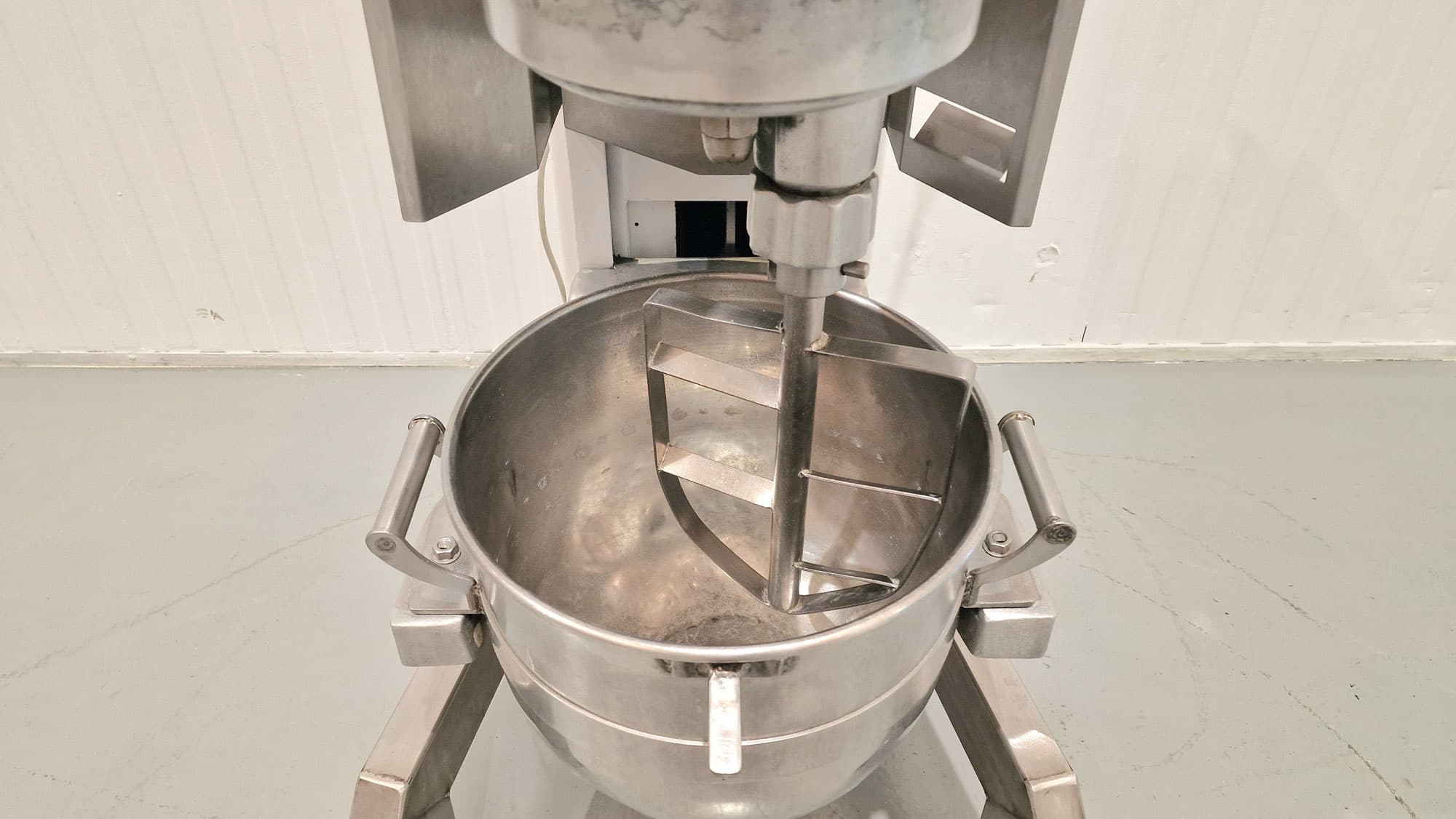 AMASADORA PLANETARIA DE PASTELERIA 30 LITROS miniatura 9