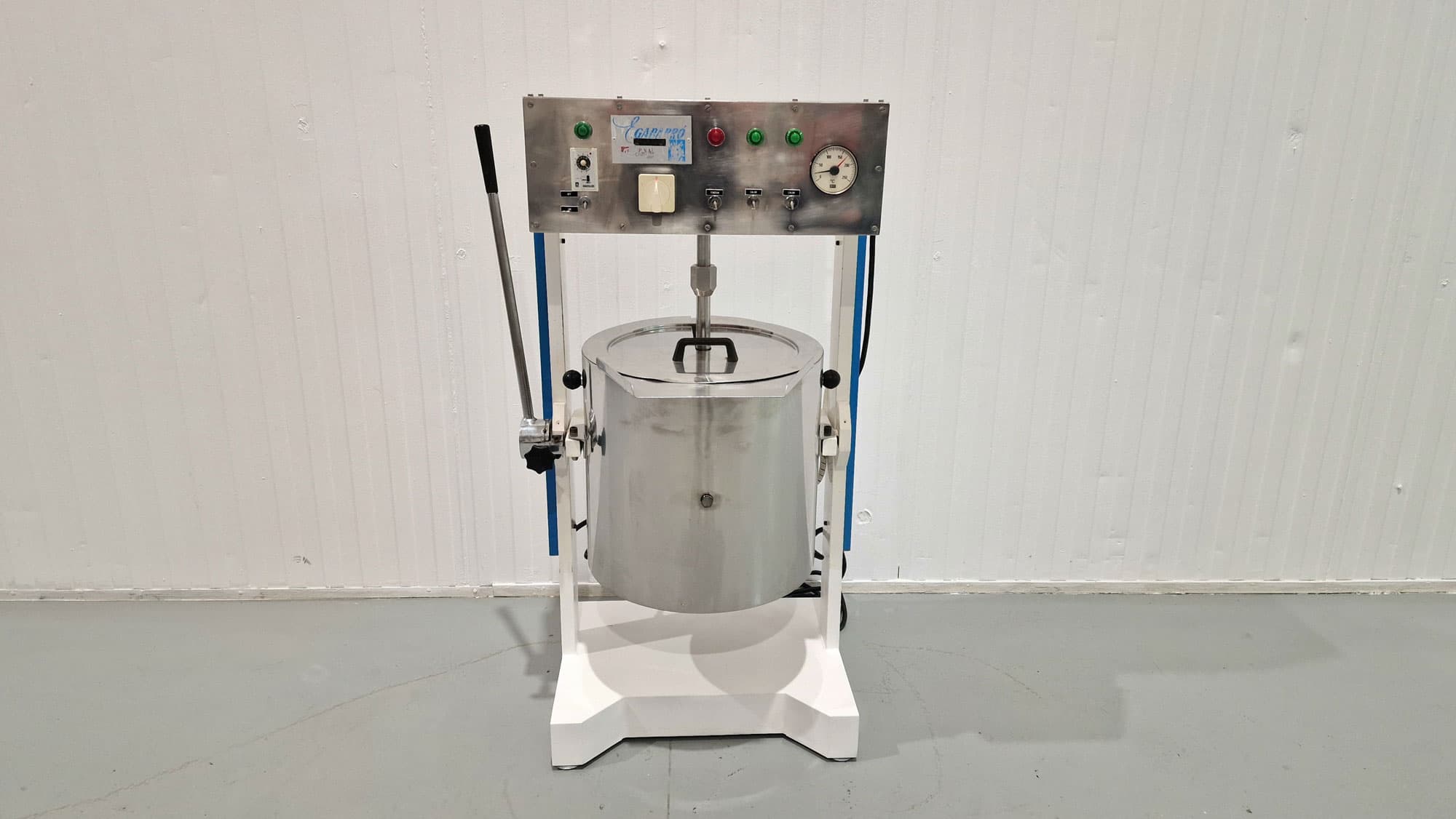 CUECE CREMAS ELÉCTRICO CON MEZCLADOR E. GABARRO 50 LITROS miniatura 2