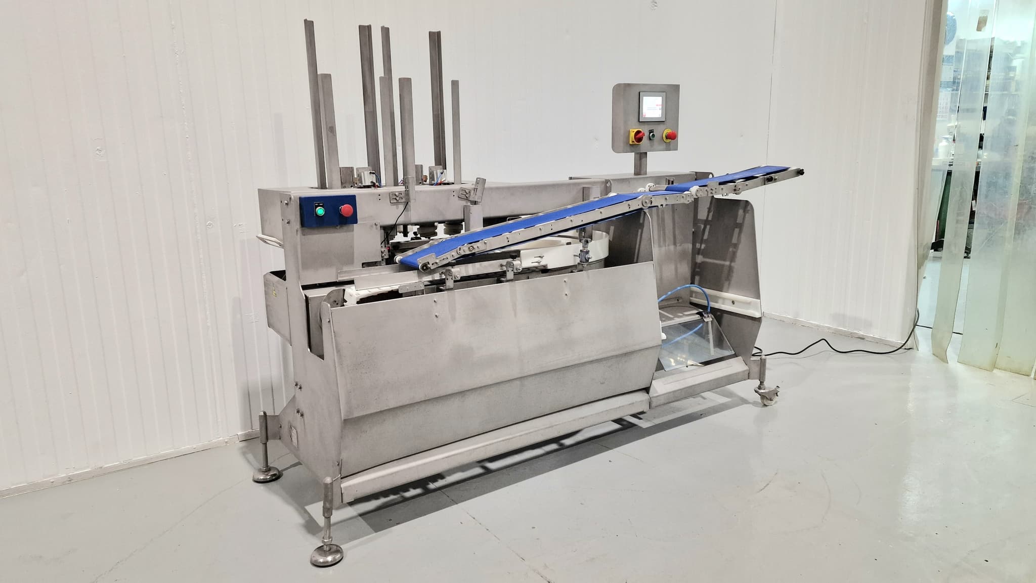 Dispensador de bandejas DORDAL CST.2